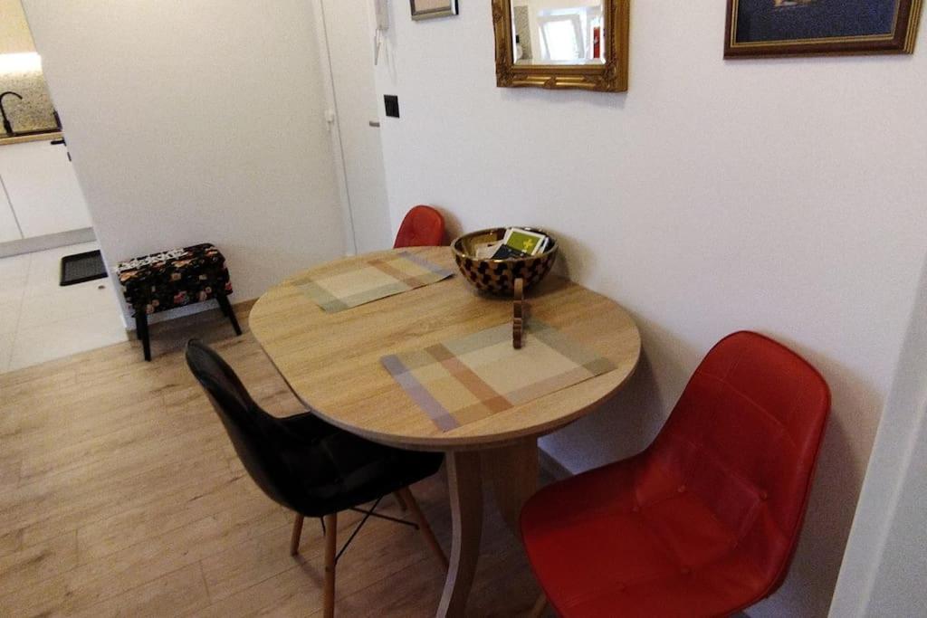 Cute Apartment Marla Art Close To Center Pula Exterior foto